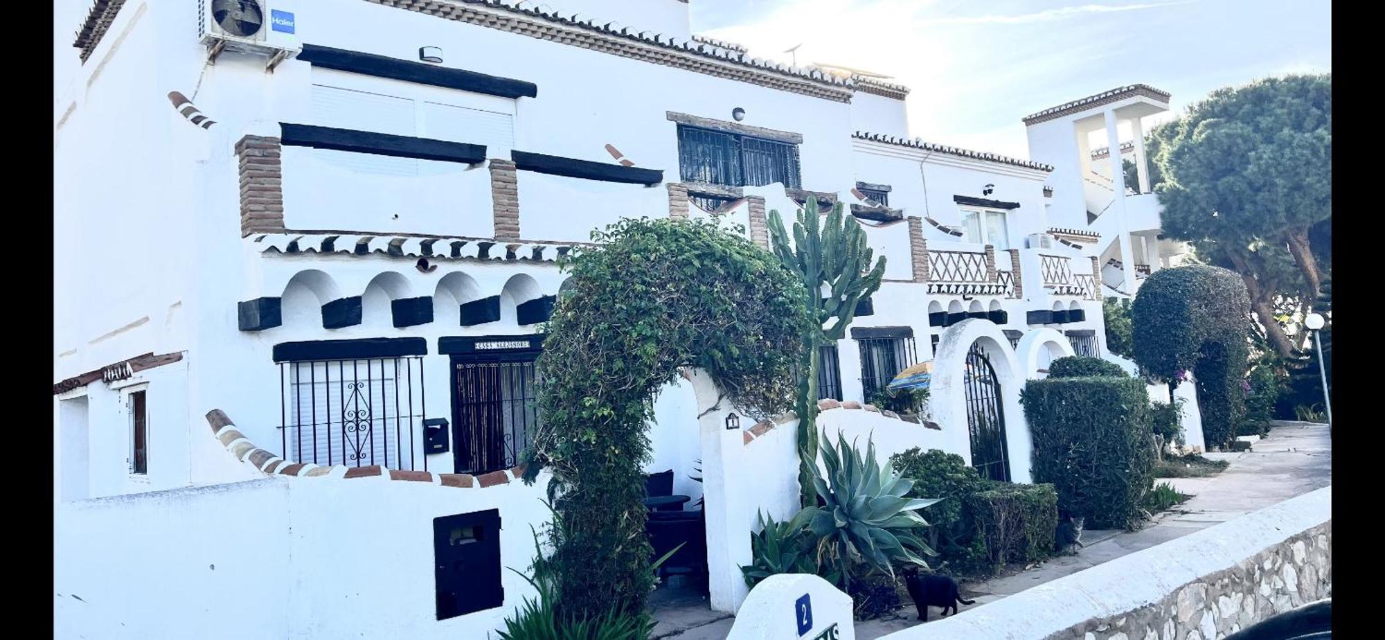 Mijas Costa - Beachside Apartment- A Ла-Кала-де-Михас Экстерьер фото