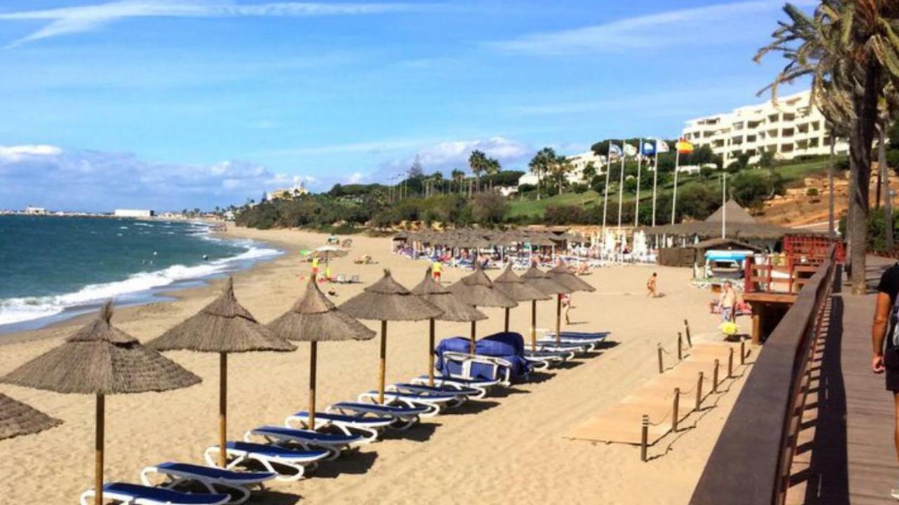 Mijas Costa - Beachside Apartment- A Ла-Кала-де-Михас Экстерьер фото